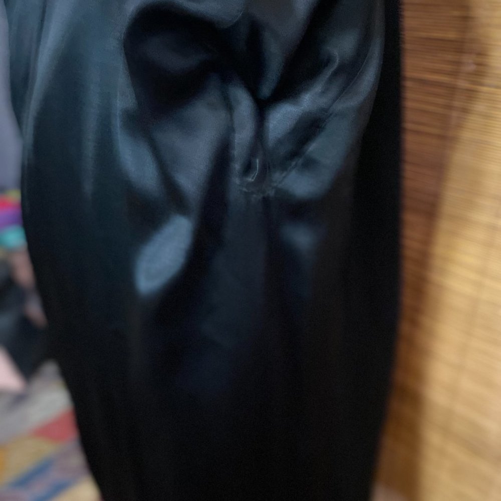 Vintage Famous Barr Black Coat from Parkmoor NY with Fur Collar - Picture 9 of 10